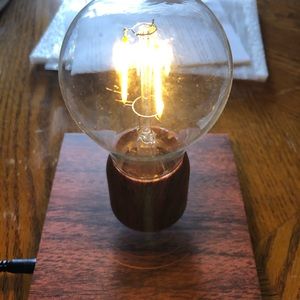 Magnetic levitation light - new